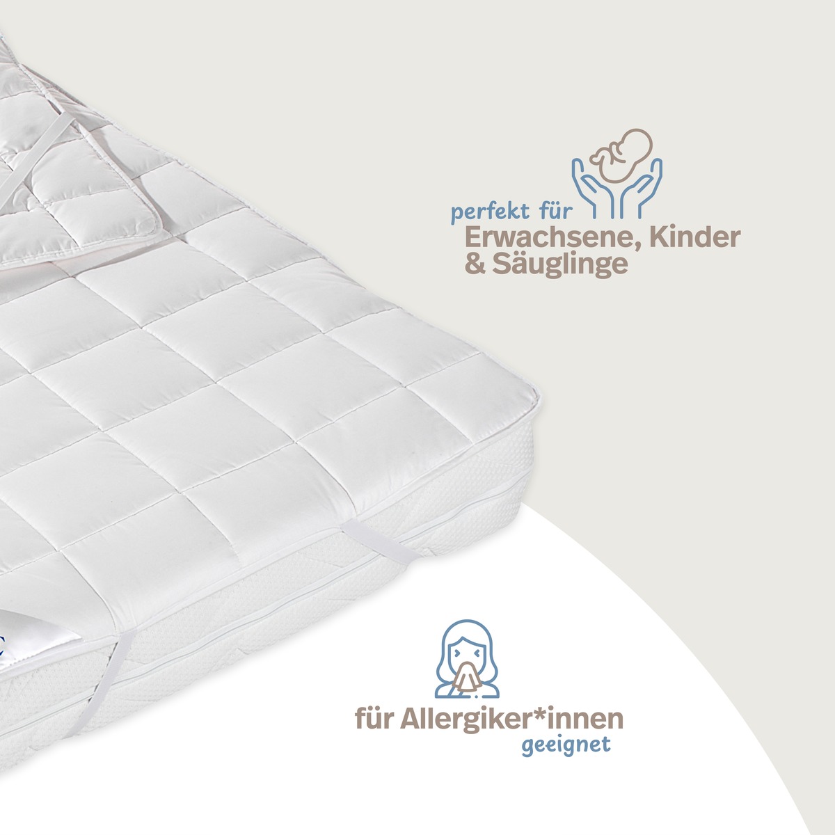 PROCAVE Matratzenschoner NATUR Baumwolle Detailansicht Ecke auf Matratze — Infografik: perfekt für Erwachsene, Kinder und Säuglinge, geeignet für Allergiker*innen